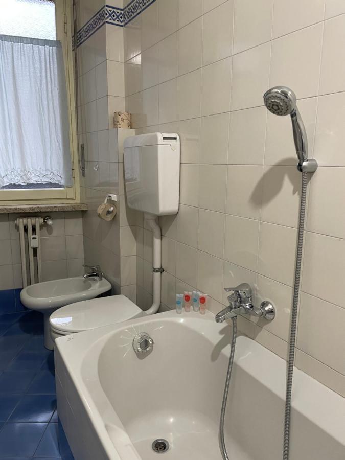 City House Viale Murillo Apartment Milan Luaran gambar